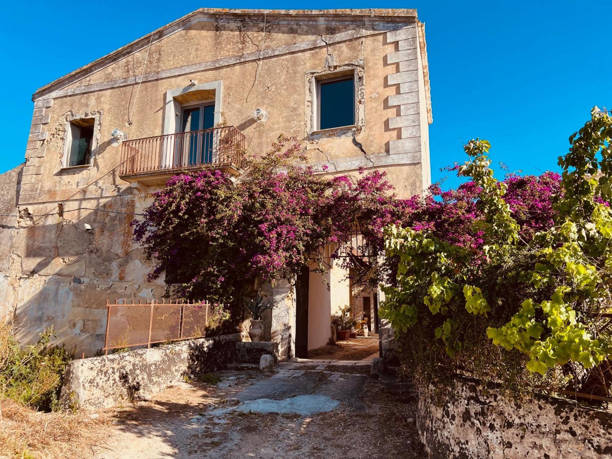 La Casetta nel Borgo Partinico Esterno foto